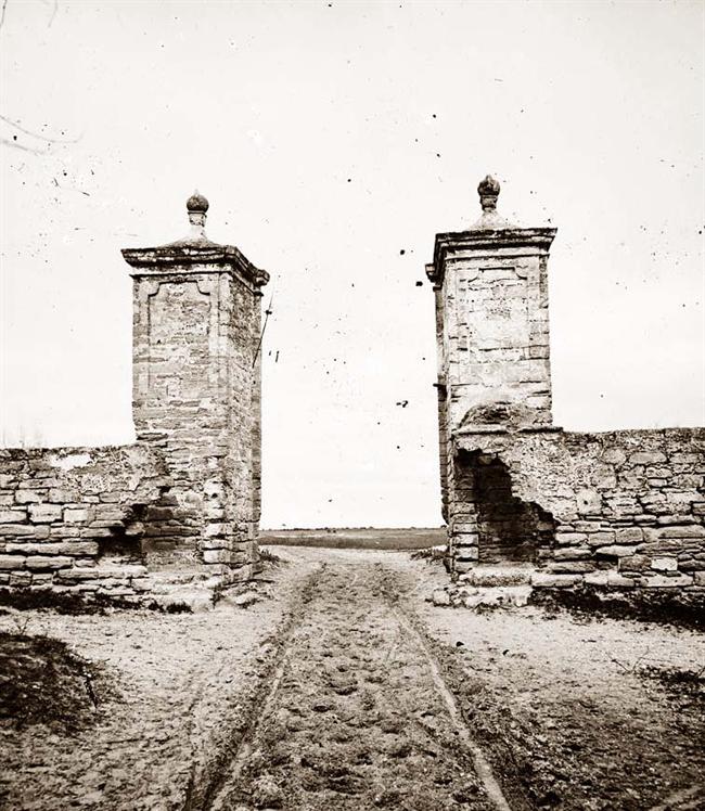 1861 City Gates